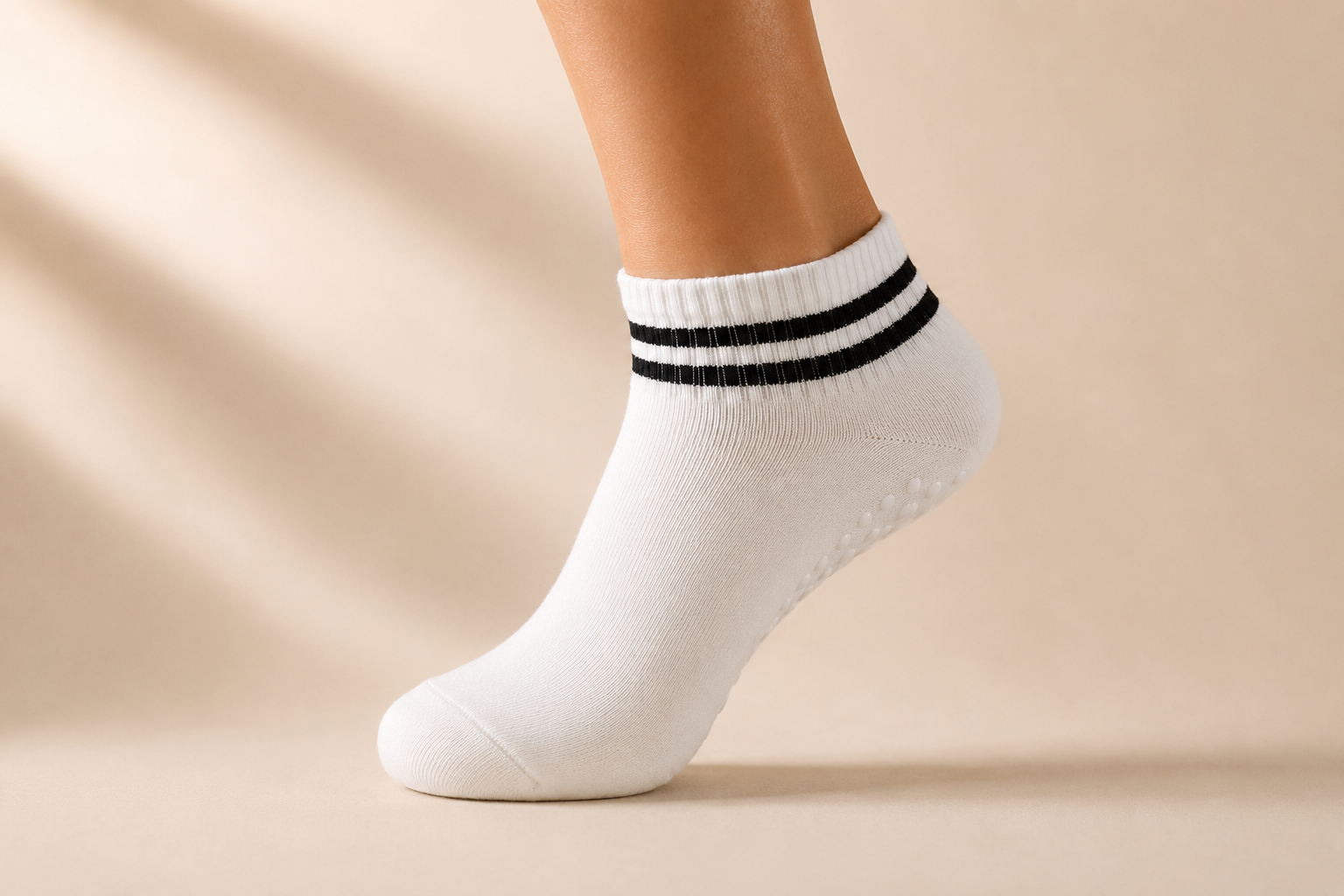 Chaussettes Antidérapantes Yoga & Pilates — Grip Maximum pour Chaque Mouvement