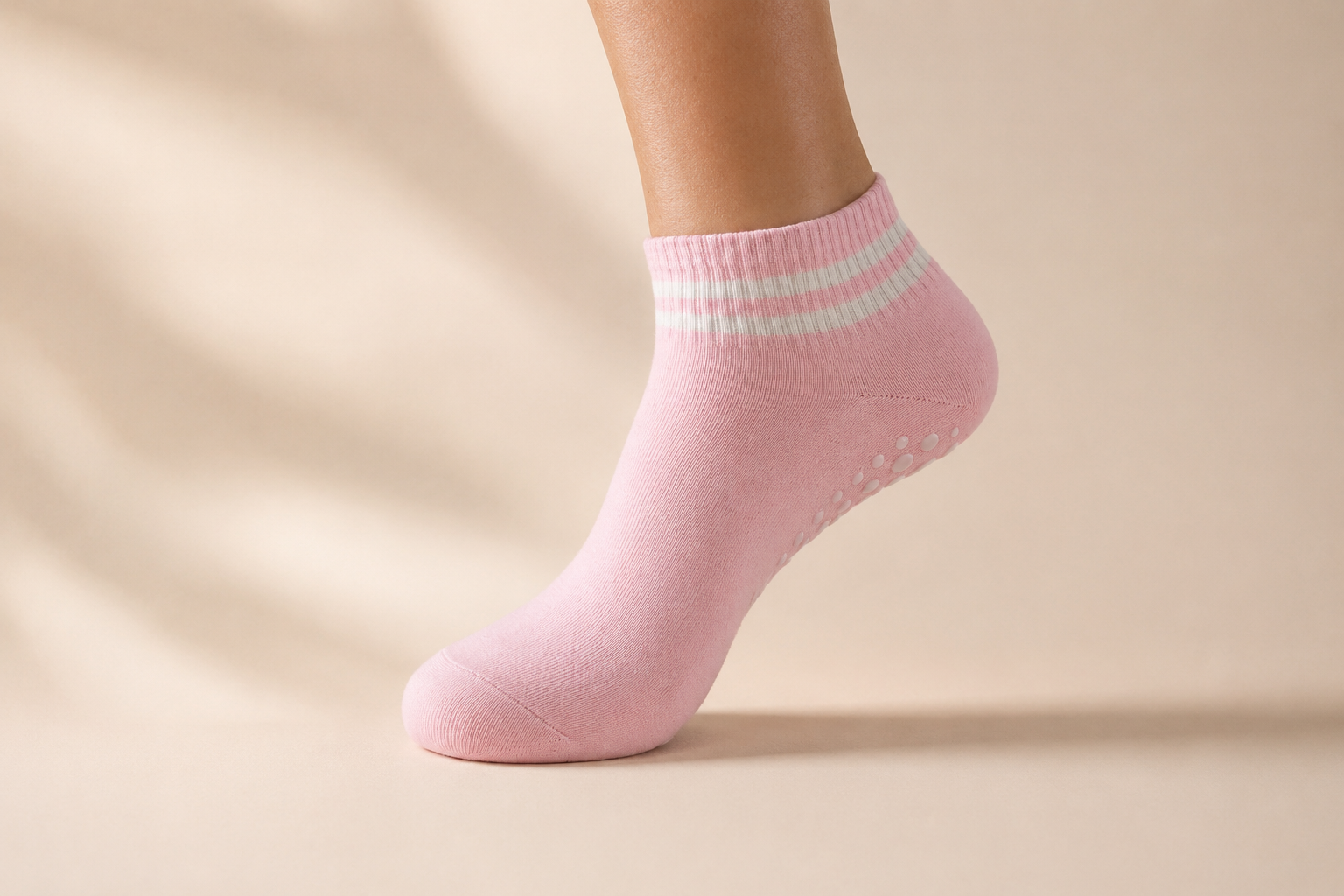 Chaussettes Antidérapantes Yoga & Pilates — Grip Maximum pour Chaque Mouvement